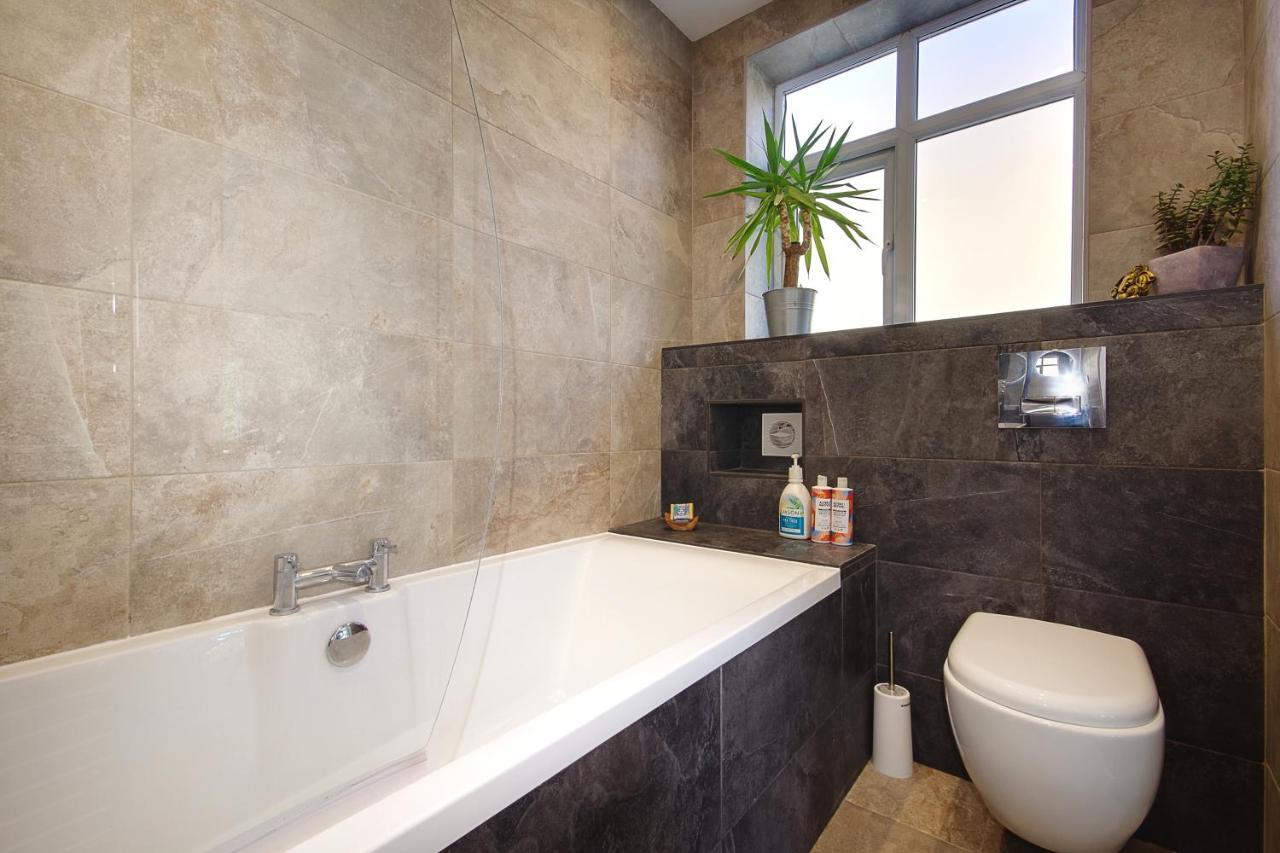 Large En-Suite By The Beach Борнмут Екстер'єр фото